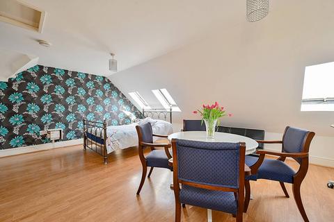 undefined, Chatsworth Gardens, Acton, London, W3