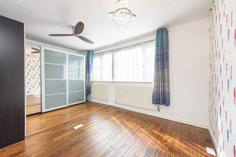 undefined, Laurel View, Woodside Park, London, N12