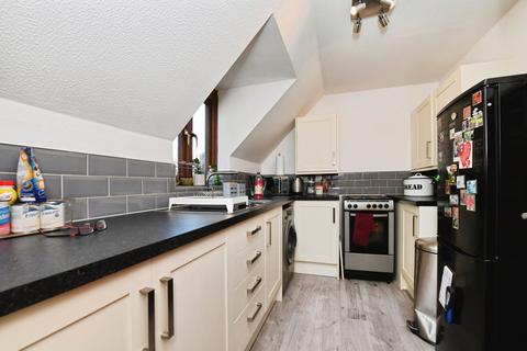 2 bedroom flat for sale, Angle Side, Braintree, Essex, CM7