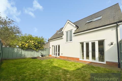 undefined, East Road, Herts CM23