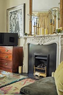 2 bedroom flat for sale, Clifton Gardens, Little Venice, London W9