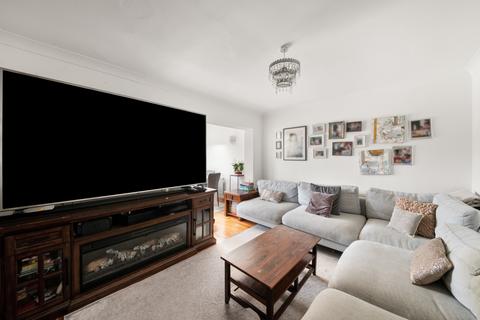 Windmill Lane, Southall, UB2