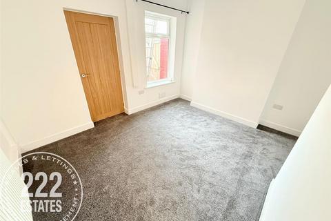 2 bedroom end of terrace house to rent, Lancaster Street, Warrington