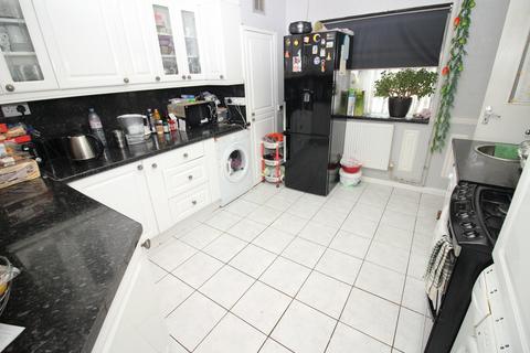 undefined, Northfield Road, Hounslow, TW5