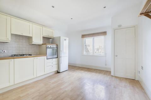 2 bedroom flat to rent, Altenburg Gardens, London