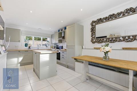 3 bedroom detached house for sale, Binney Road, Drayton, Norwich
