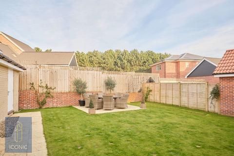 3 bedroom detached house for sale, Binney Road, Drayton, Norwich