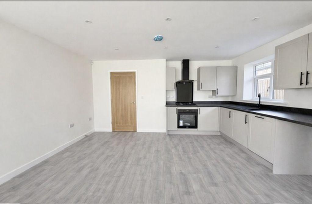 Kitchen dining area