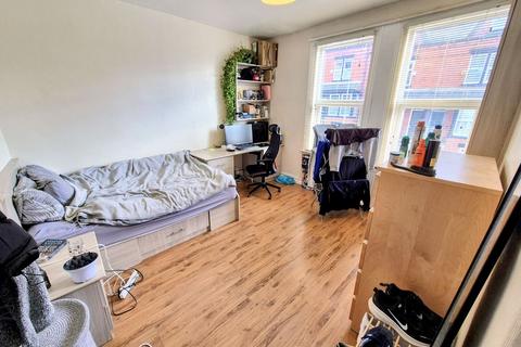 undefined, Manor Drive, Leeds