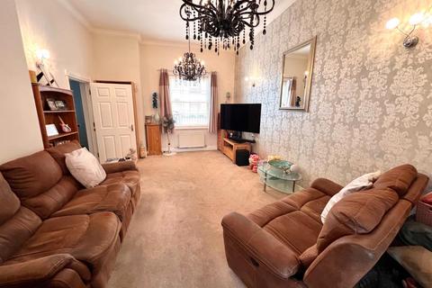 4 bedroom terraced house for sale, High Street, Upton, Northampton NN5