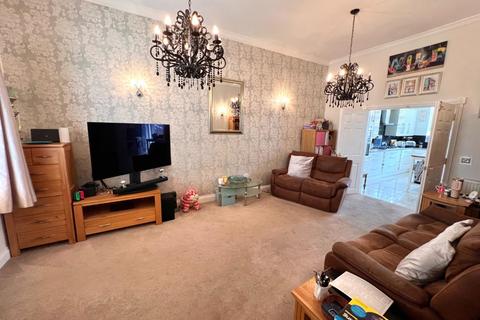 4 bedroom terraced house for sale, High Street, Upton, Northampton NN5