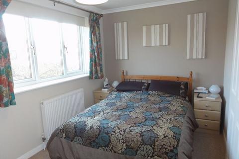 1 bedroom semi-detached house to rent, Wyndham Crescent, Cranleigh