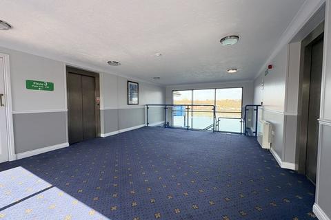 2 bedroom apartment for sale, Mountbatten Close, Preston PR2