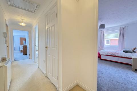 2 bedroom apartment for sale, Mountbatten Close, Preston PR2