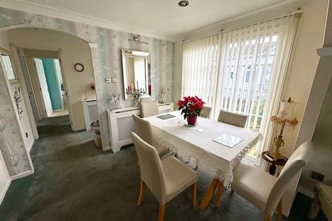 2 bedroom park home for sale, Sunnybank, Stafford