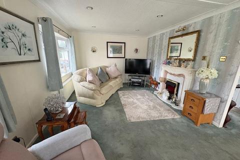 2 bedroom park home for sale, Sunnybank, Stafford