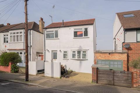 Deerhurst Road, Streatham Common, London, SW16