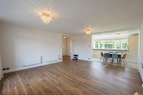 2 bedroom apartment to rent, Regents Park Road, Finchley, N3