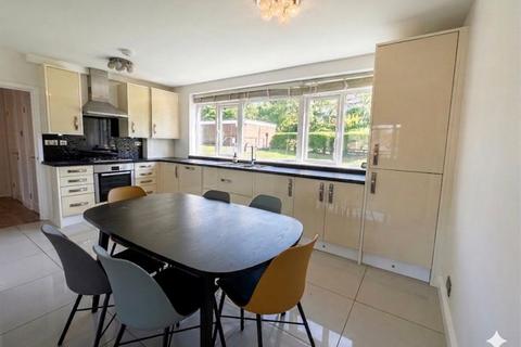 2 bedroom apartment to rent, Regents Park Road, Finchley, N3