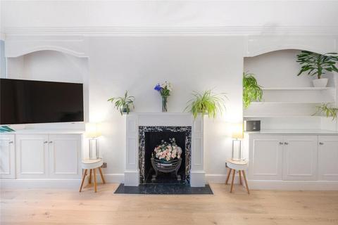 2 bedroom flat to rent, Nevern Square, Earls Court, London