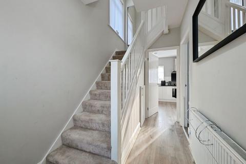 3 bedroom semi-detached house for sale, Robsheugh Place, Newcastle Upon Tyne NE5