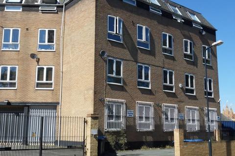 Property to rent, LEASEHOLD OFFICE TO LET:  Woodgrange Avenue, Harrow
