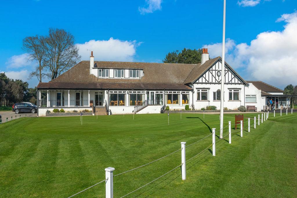Nearby Golf Club