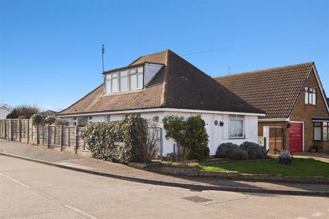 4 bedroom detached bungalow for sale, Clover Rise, WHITSTABLE