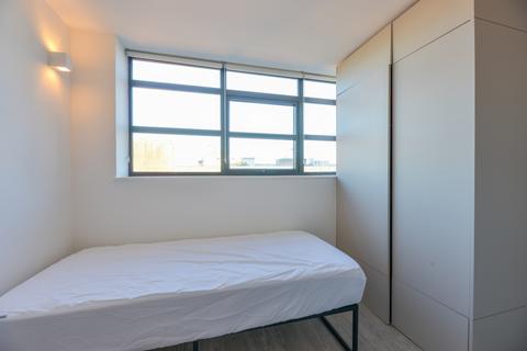 Studio to rent, College Road, Harrow HA1
