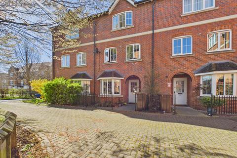 4 bedroom townhouse for sale, Weston Turville, Aylesbury HP22
