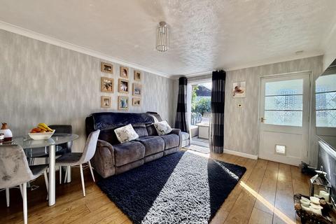 1 bedroom end of terrace house for sale, Spring Gardens, Wooburn Moor HP10