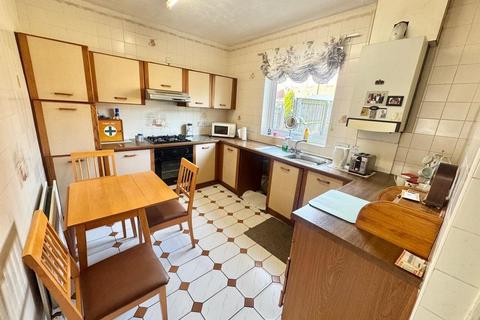 3 bedroom terraced house for sale, Holystone Crescent, High Heaton