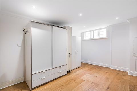 undefined, Westmoreland Terrace, London, SW1V