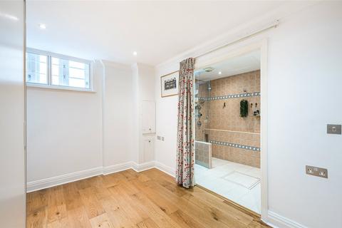 undefined, Westmoreland Terrace, London, SW1V