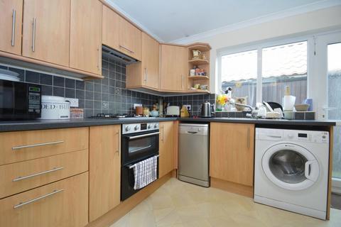 4 bedroom detached bungalow for sale, Sanspareil Avenue, Minster