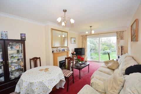 4 bedroom detached bungalow for sale, Sanspareil Avenue, Minster