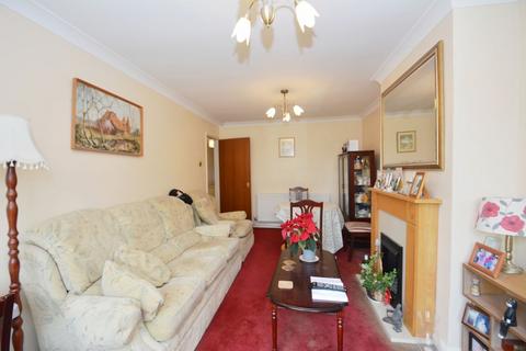 4 bedroom detached bungalow for sale, Sanspareil Avenue, Minster