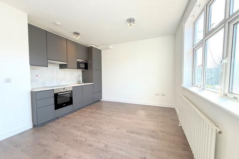 2 bedroom apartment to rent, Warrington Road, Central Harrow
