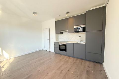 2 bedroom apartment to rent, Warrington Road, Central Harrow