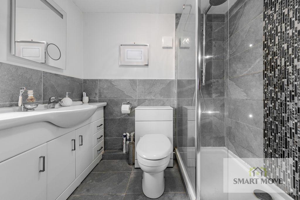 Bedroom One En Suite