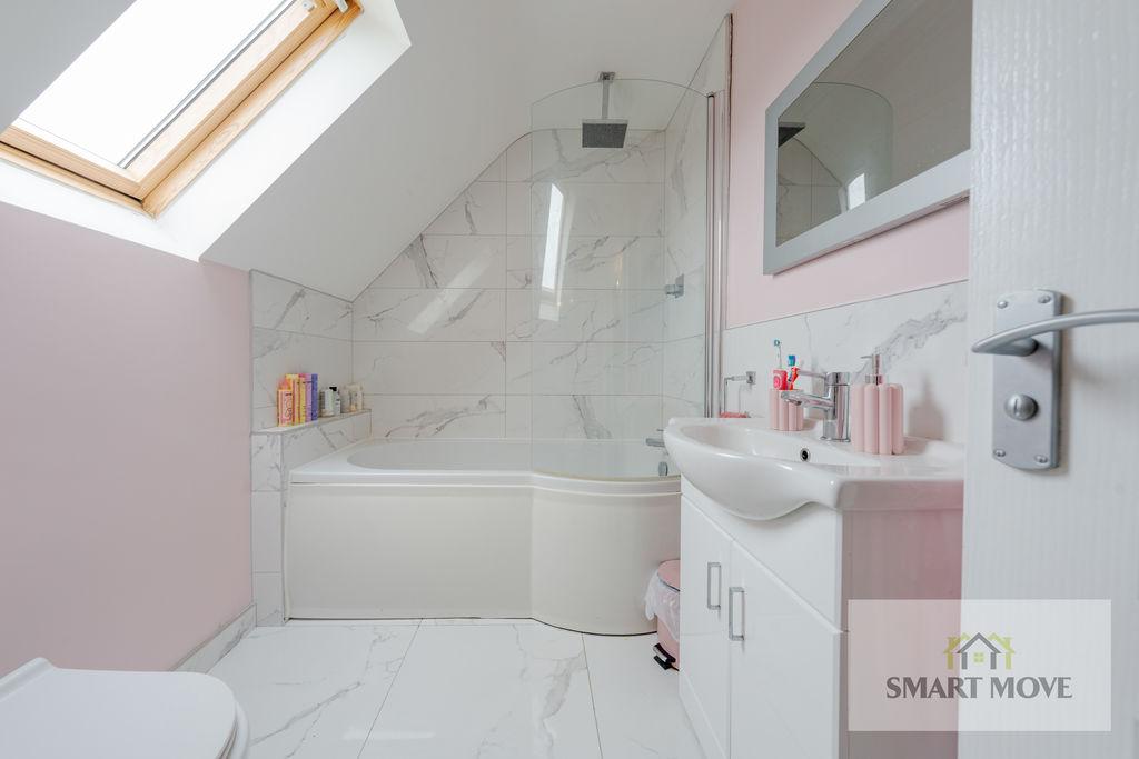 2nd Floor Bathroom