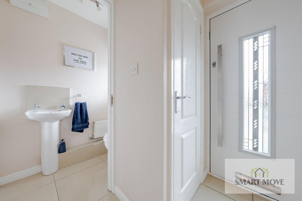Entrance Hall & WC