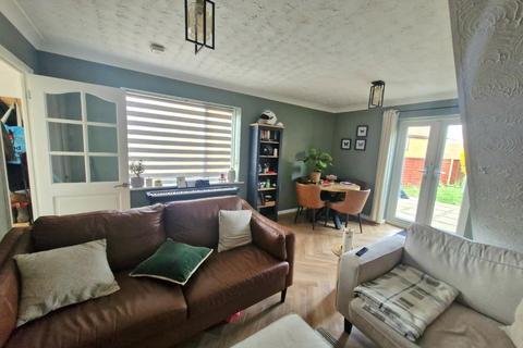 undefined, Tallyfield End, Danefield NN4