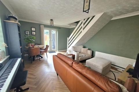 undefined, Tallyfield End, Danefield NN4