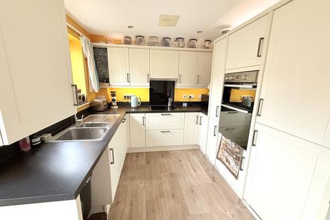 4 bedroom end of terrace house for sale, Garston Mead, Frome