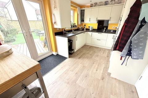 4 bedroom end of terrace house for sale, Garston Mead, Frome