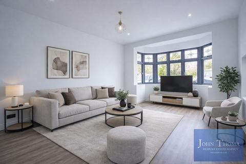 5 bedroom semi-detached house to rent, Hollybush Hill, London E11