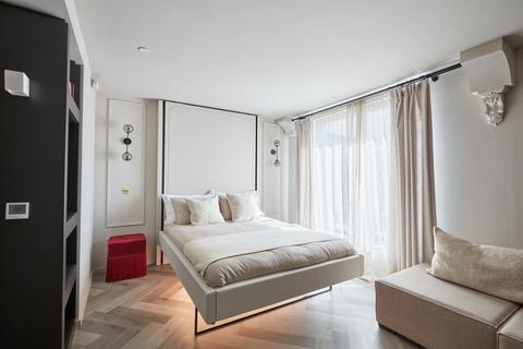 Studio to rent, Willesden Lane, London NW2