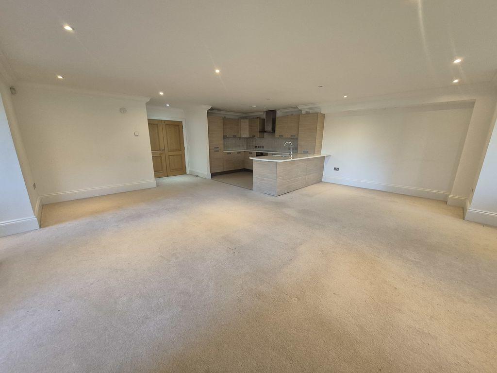 Lounge Dining Room