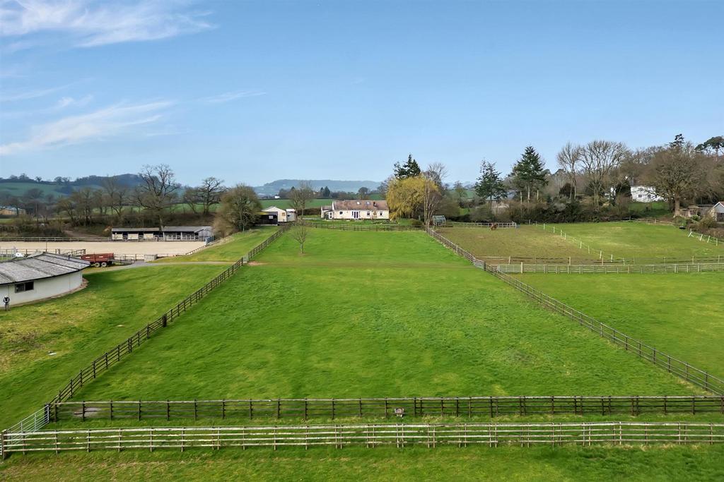 Paddocks, an bungalow view